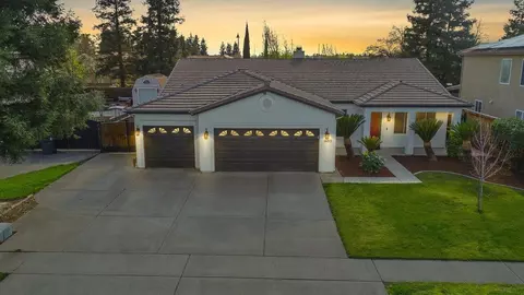 1693 Trebbiano St, Tulare, CA 93274