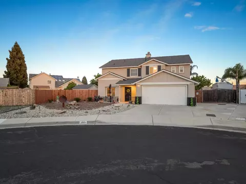 3523 Hornet Ave, Clovis, CA 93611