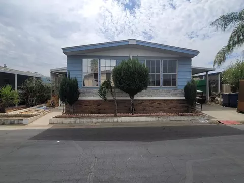 2575 S Willow Ave #165, Fresno, CA 93725