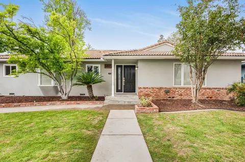 6471 N 6th St, Fresno, CA 93710