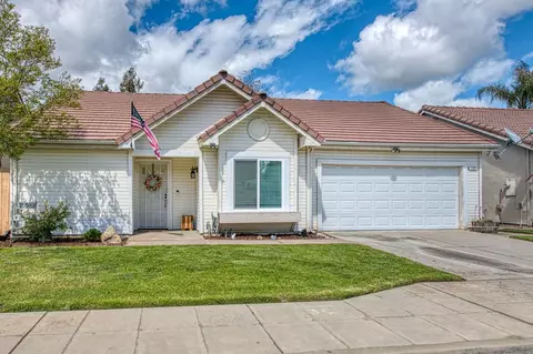 223 W Cromwell, Clovis, CA 93611
