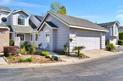 7556 N Millbrook Ave, Fresno, CA 93720