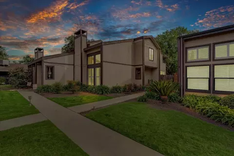 3719 W Hillsdale, Visalia, CA 93291