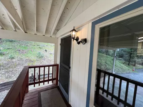 43555 Highway 41 #C-6, Oakhurst, CA 93644