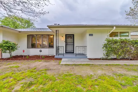 4545 N Dewitt Ave, Fresno, CA 93727