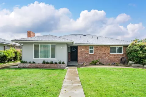 213 W Fountain Way, Fresno, CA 93705