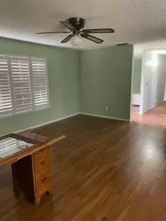 304 Fall Ave, Madera, CA 93637