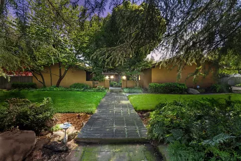 5520 N Woodson Ave, Fresno, CA 93711