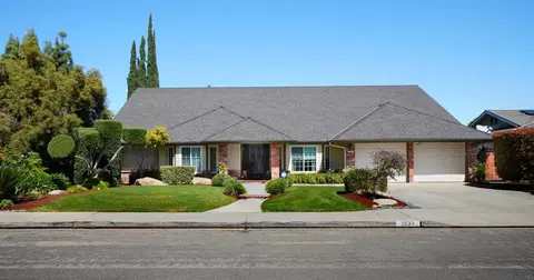 1935 Richert, Clovis, CA 93611