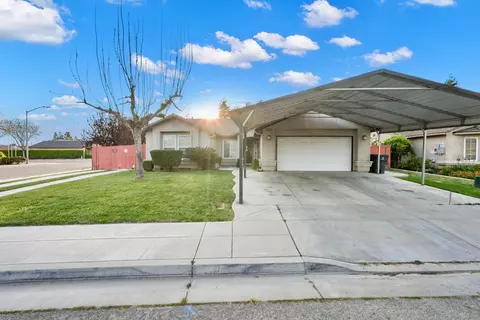 374 Molly Ave, Chowchilla, CA 93610