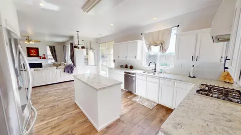 Kitchen - 1051 N Coventry Ave, Clovis, CA 93611 photo 1 of 5