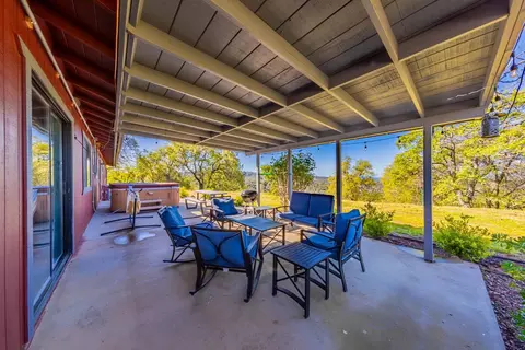 33067 Blue Vista Ct, Coarsegold, CA 93614