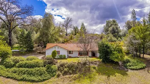 39553 Westview Dr, Oakhurst, CA 93644