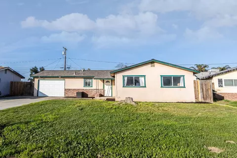 1008 Elm St, Hanford, CA 93230 photo 1