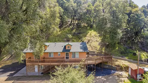 51815 S Ponderosa Way, Oakhurst, CA 93644