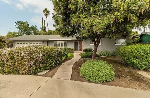122 E Curtis Ave, Reedley, CA 93654