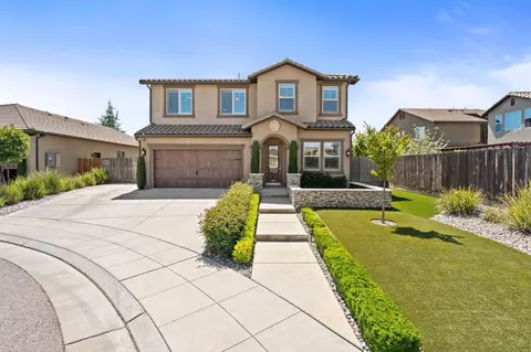 1905 E Via Fiore Ave, Fresno, CA 93730