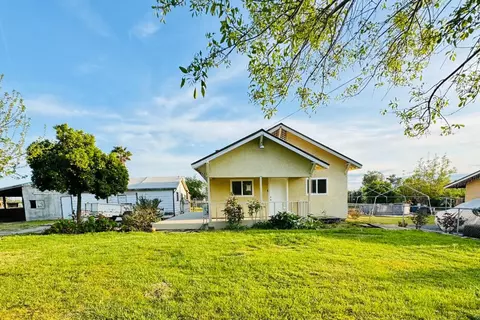28362 Arizona Ave, Madera, CA 93638