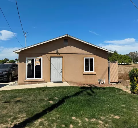 2753 Thompson Ave, Selma, CA 93662