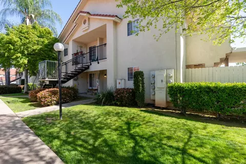 1542 E Alluvial Ave #141, Fresno, CA 93720