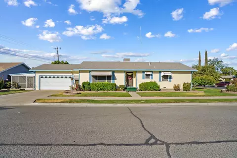 1302 Chittenden Ave, Corcoran, CA 93212