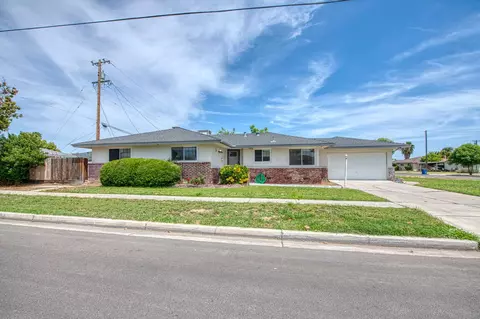 3907 E Dayton Ave, Fresno, CA 93726