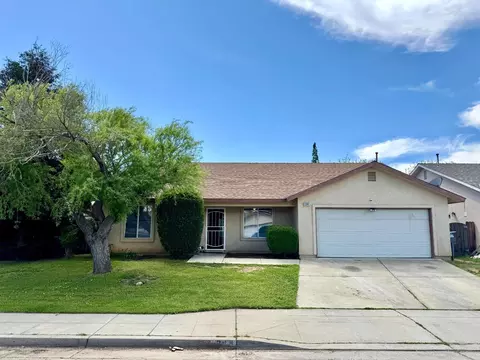 1244 Estabrook Ave, Clovis, CA 93612