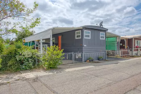 7676 N Fresno St #SP 92, Fresno, CA 93720