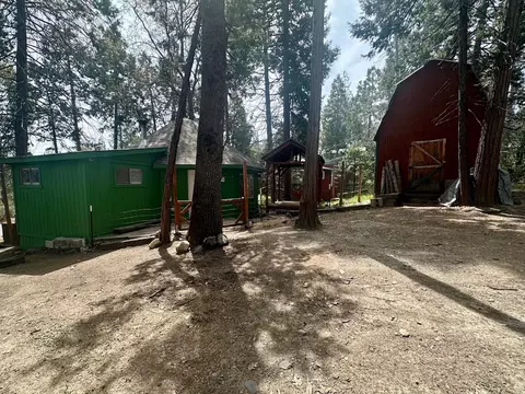 41778 Muskrat Ln, Auberry, CA 93602