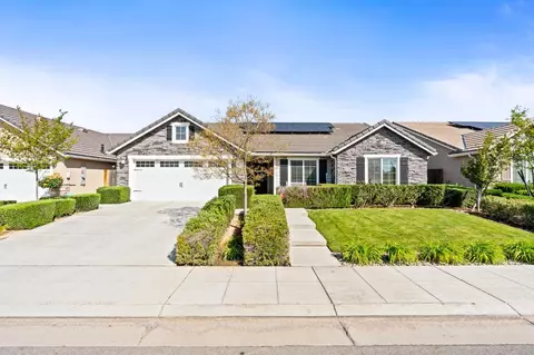 361 W Maclure Ave, Madera, CA 93636