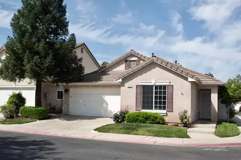 7581 N Trellis Cir, Fresno, CA 93720