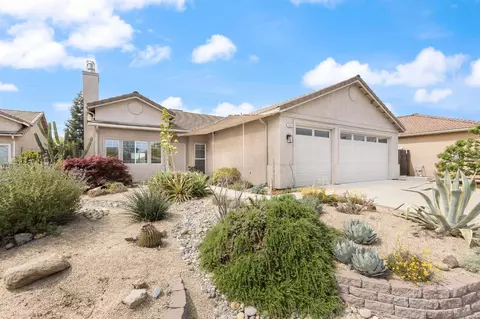 6347 E Huntington Ave, Fresno, CA 93727
