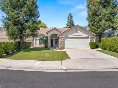 9821 N Price Ave, Fresno, CA 93720