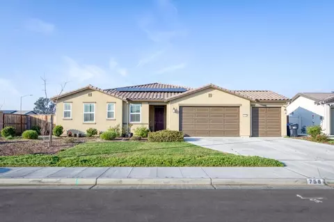 758 E Bonita Ave, Fowler, CA 93625