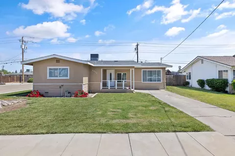 2982 D St, Selma, CA 93662