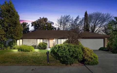 3093 Fowler Ave, Clovis, CA 93611