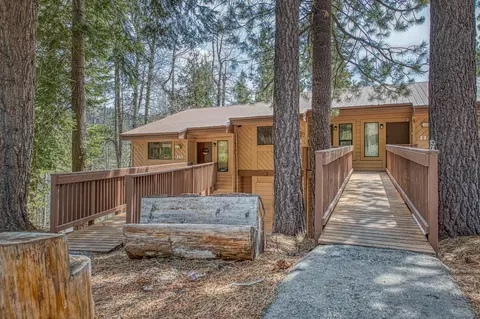 62683 Huntington Vista Rd # 112, Huntington Lake, CA 93634