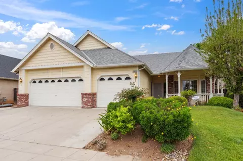 2522 E Kelso Ave, Fresno, CA 93720