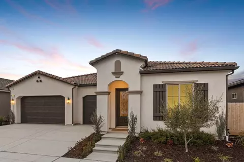 6294 E Miillie Dr, Fresno, CA 93727