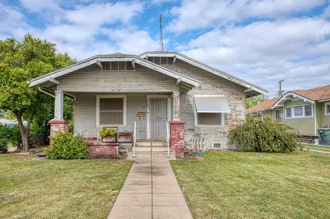 1003 N Adoline Ave, Fresno, CA 93728