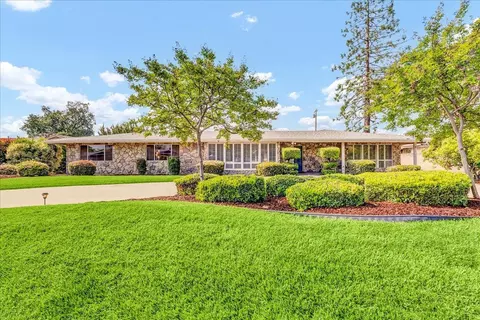 3141 Iris Ave, Visalia, CA 93277