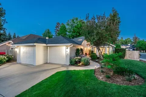 654 E Pintail Cir, Fresno, CA 93730