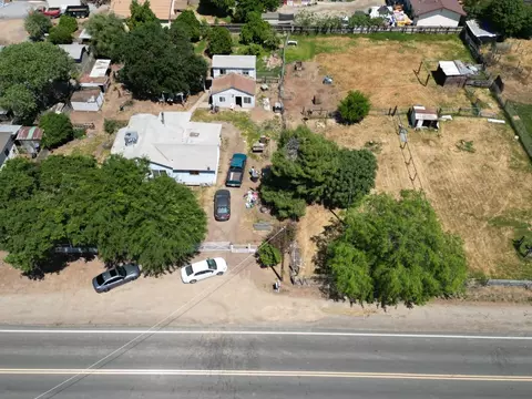 38734 Monson Dr, Dinuba, CA 93618