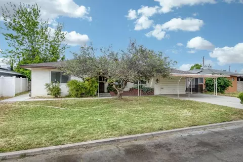 4883 E Michigan Ave, Fresno, CA 93703