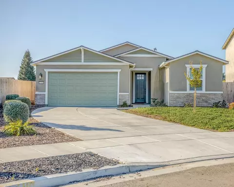 1705 E Mesa Ct, Visalia, CA 93292