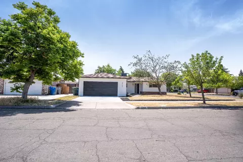 3906 E Indianapolis, Fresno, CA 93726
