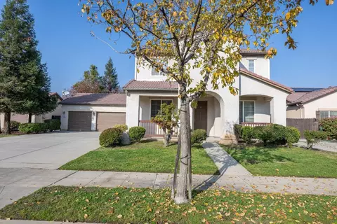 3137 Indianapolis Ave, Clovis, CA 93619