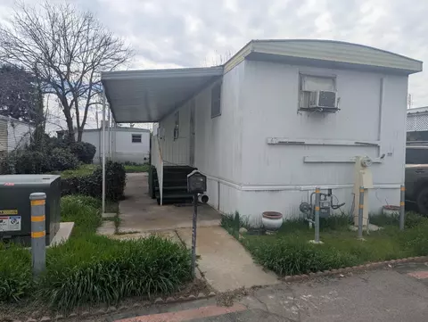 1272 Villa Ave #60, Clovis, CA 93612