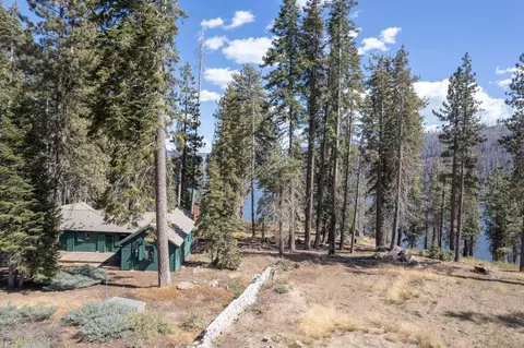 60609 Huckleberry Hill Ln #65, Huntington Lake, CA 93634