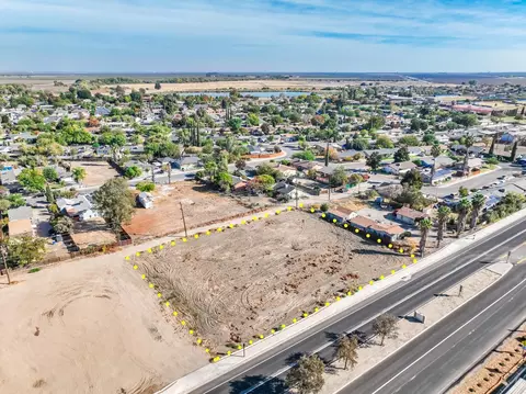 1835 N St, Firebaugh, CA 93622
